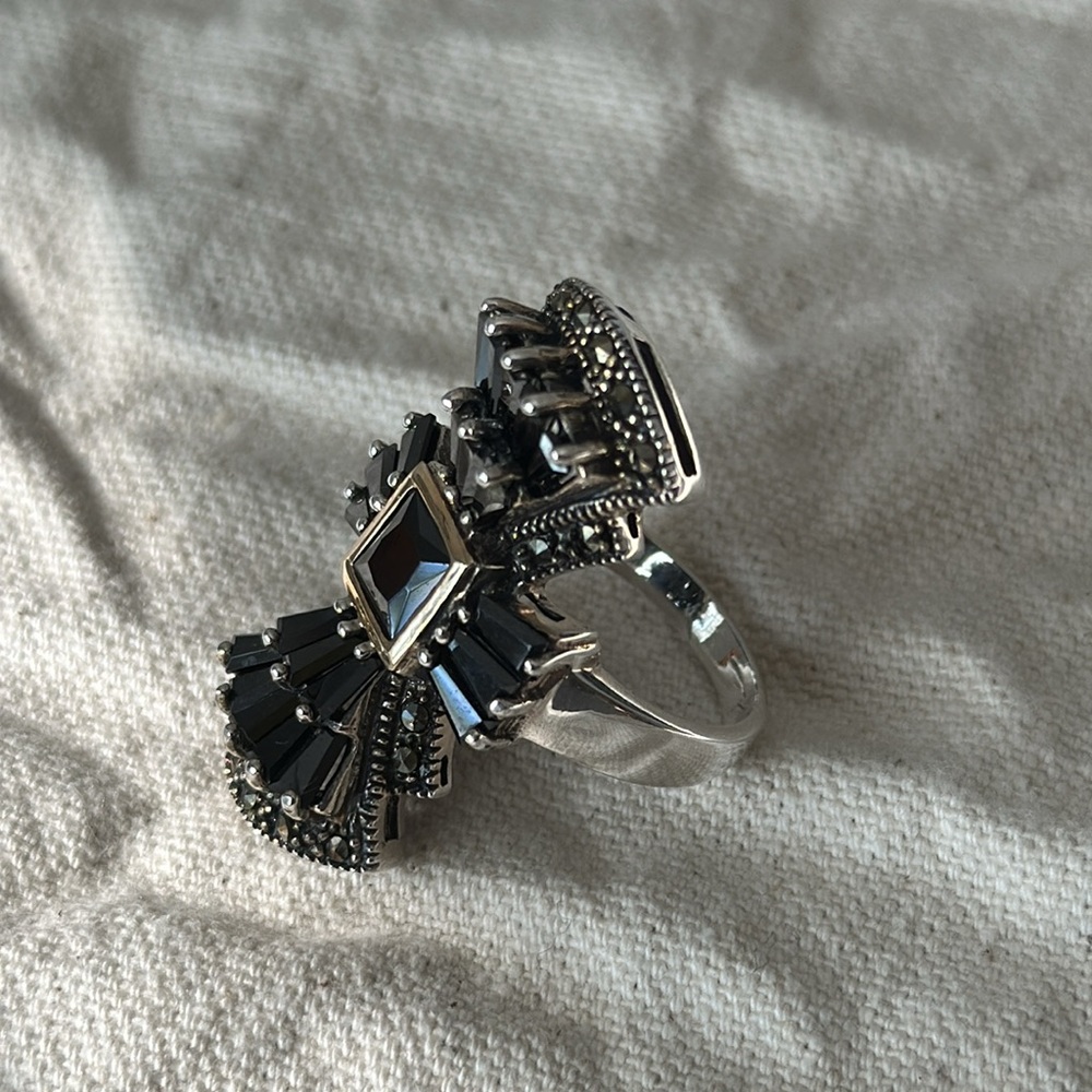 Black Spinel Ring Sz 8 - Picture 3 of 8